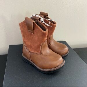 Cat and Jack toddler boots size 5 NWT